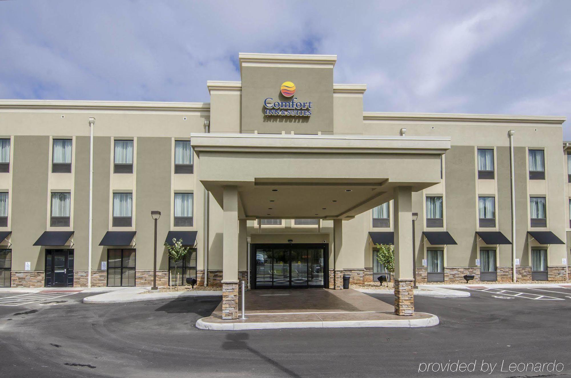 Comfort Inn & Suites Lynchburg Airport - University Area Экстерьер фото